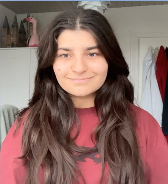 Yasemin, medstifter og mentor hos MentorProf
